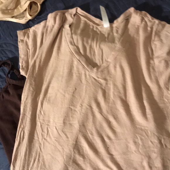 Shirts - Picture 4 of 4